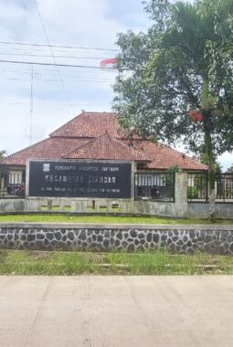 Potensi Kecamatan Ciambar Sukabumi: Dari Pertanian hingga Pesona Curug Luhur