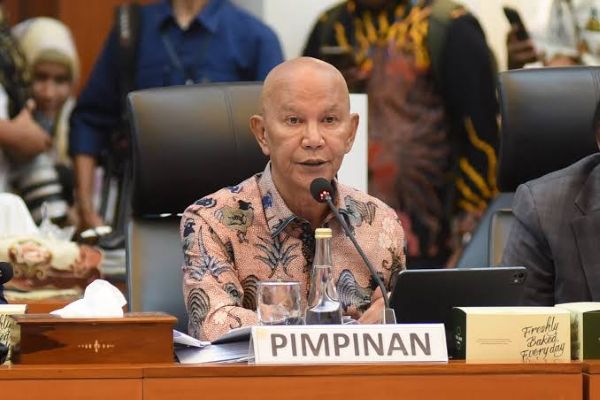 Petinggi BEI hingga OJK Kompak Mundur