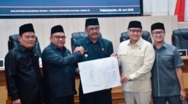 DPRD Sukabumi Sepakati Dua Raperda Strategis, Dari Tanah Terlantar hingga Perhubungan